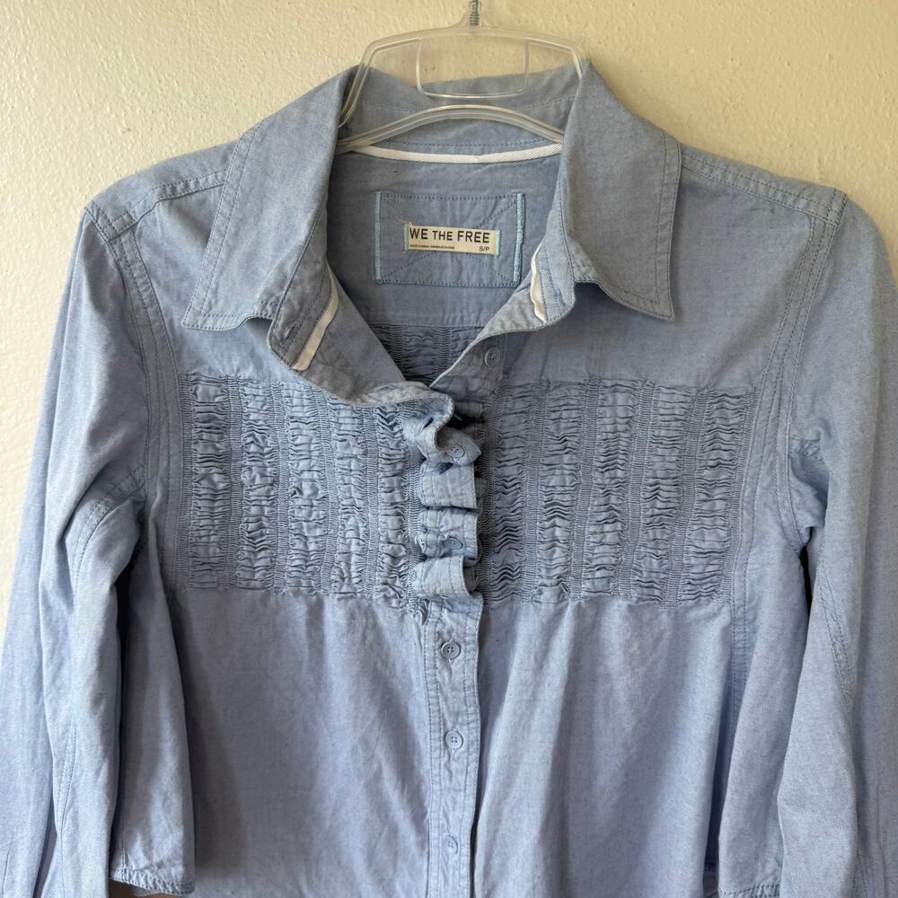 Free People We The Free Taylor Oxford shirt ruched panels on the chest. Size S - Picture 4 of 12